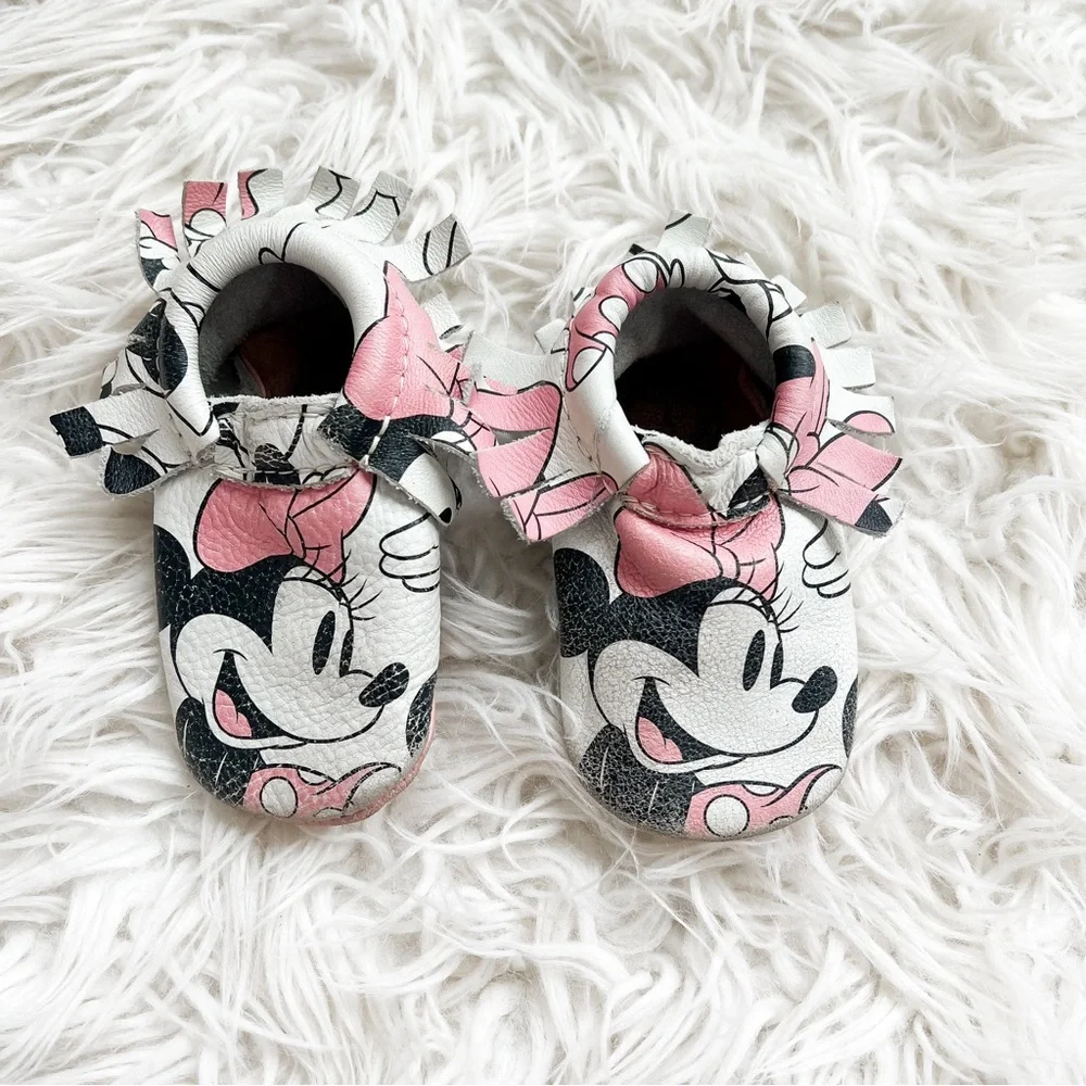 Freshly Picked x Disney Minnie Mouse Soft Sole Moccasins Size 4